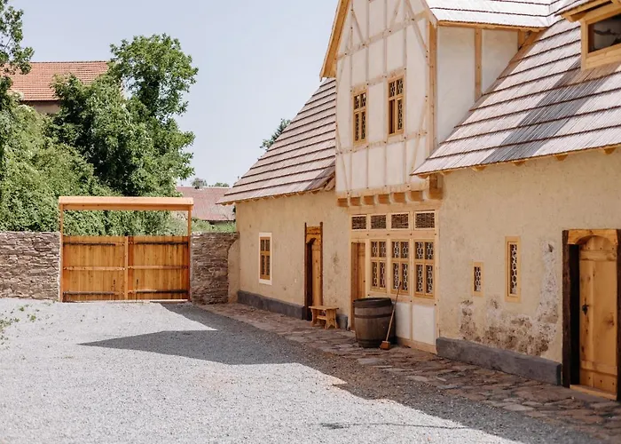 Camp Tente de luxe Malesov